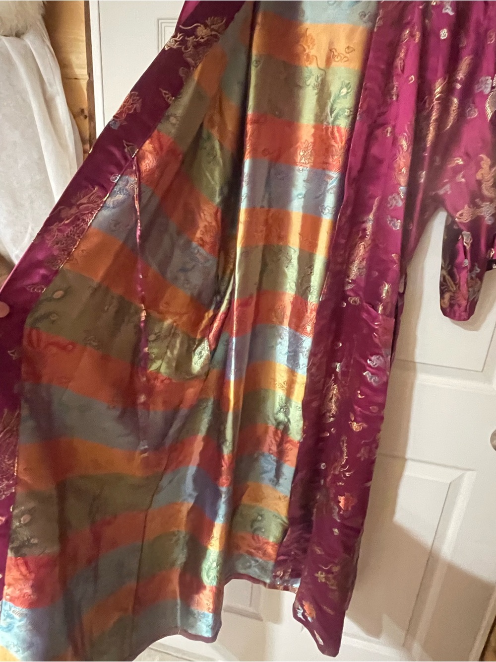 Beautiful robe - Picture 3 of 4